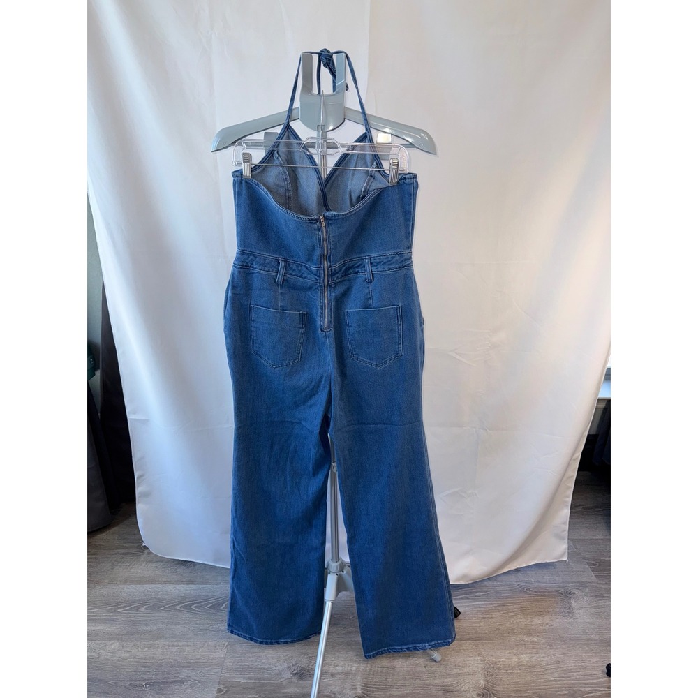 Fashion Nova Womens Denim Halter Jumpsuit Medium Wash Wide Leg XL BROS183 - Picture 2 of 9